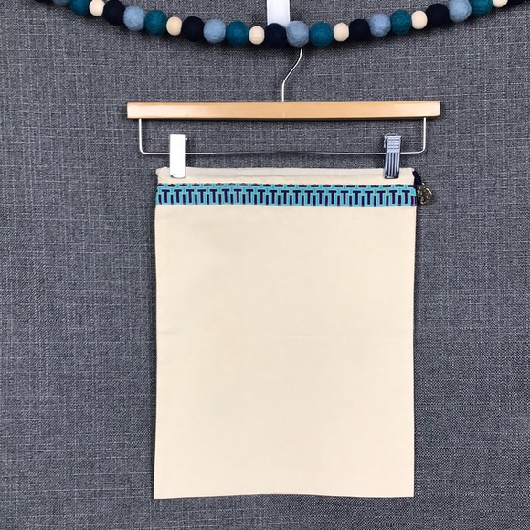 Tory Burch Set of 2 Dust / Shoe / Travel Bags 12” x 15” in Great Condition - Picture 15 of 17